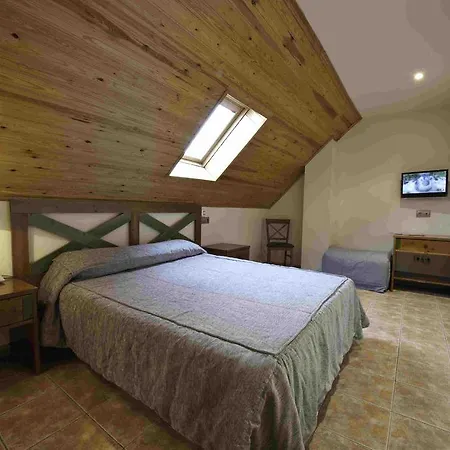 Hotel Port Aine 2000