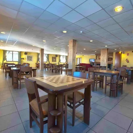 Hotel Port Aine 2000 3*