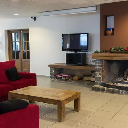 Port Aine 2000 Hotel Montenartro