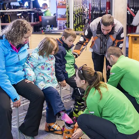 Hotel Port Aine 2000 Montenartro