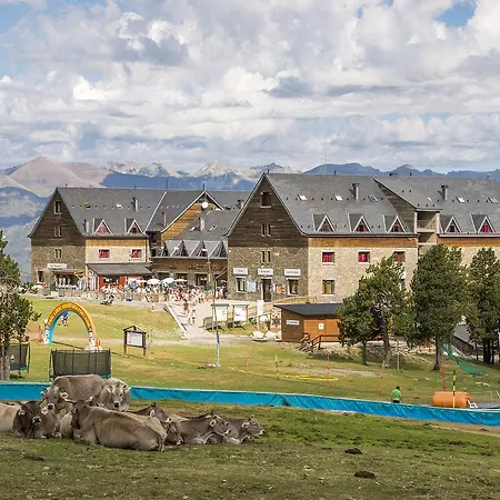 Port Aine 2000 Hotel Montenartro