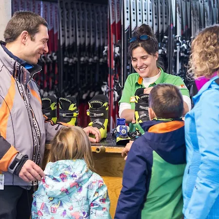 Port Aine 2000 Hotel Montenartro